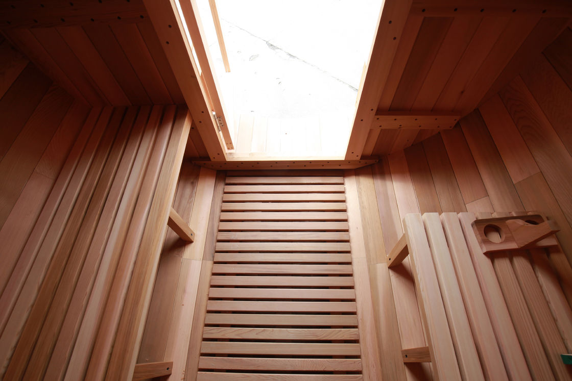 Sauna tonneau traditionnelle canadienne en cèdre/pruche 2025 avec fonction vapeur sèche et poêle à bois extérieur